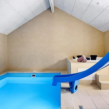 5 Star In Holiday home *