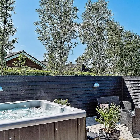 5 Star Holiday Home In Blavand *